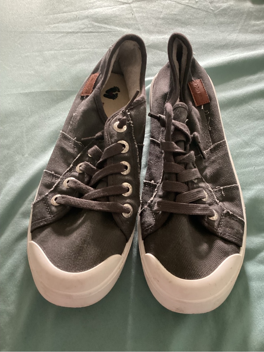 Casual Canvas Sneakers - Charcoal Gray